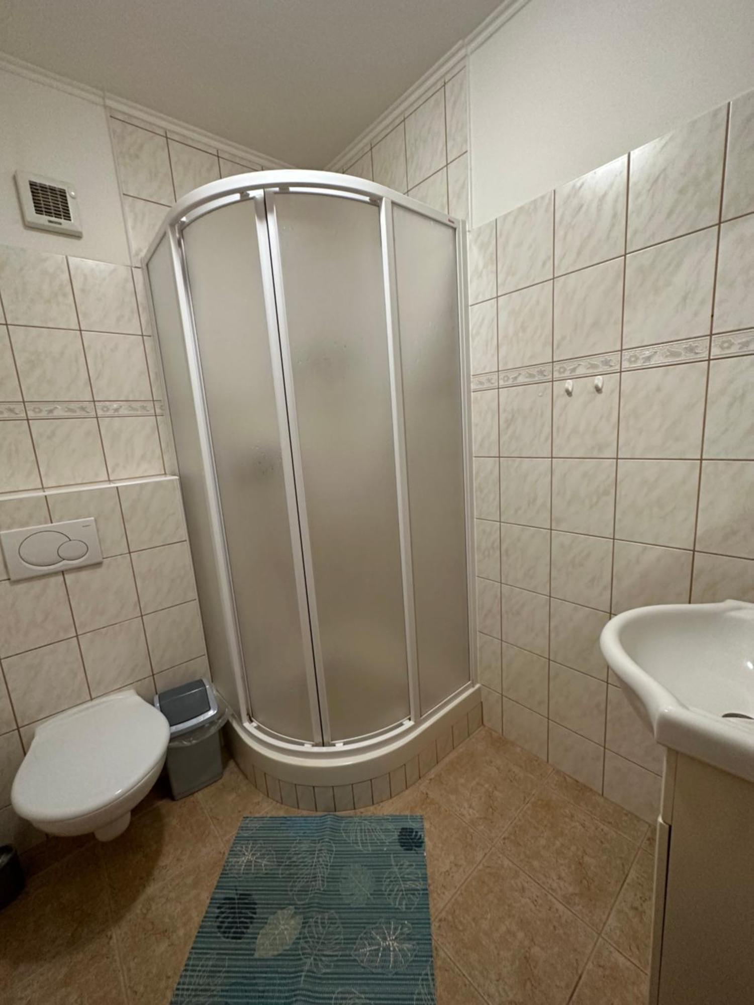 Penzion Vinařský dům PÁLAVA Strachotin Esterno foto